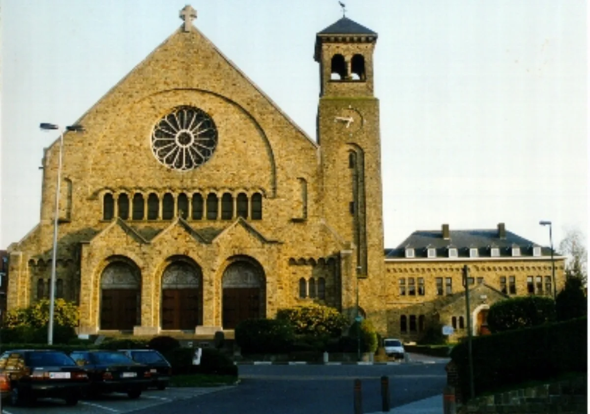 Onze-Lieve-Vrouw der Genadekerk, Sint-Pieters-Woluwe