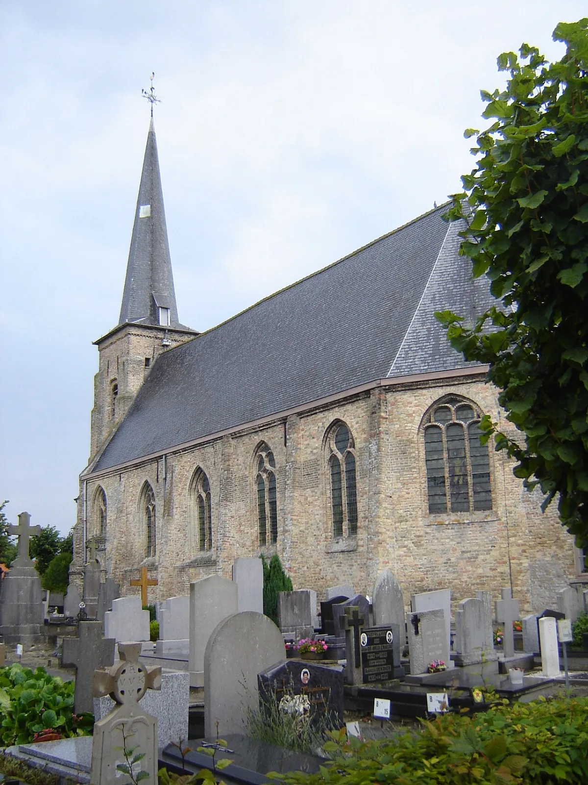 Sint-Michielskerk, Veurne