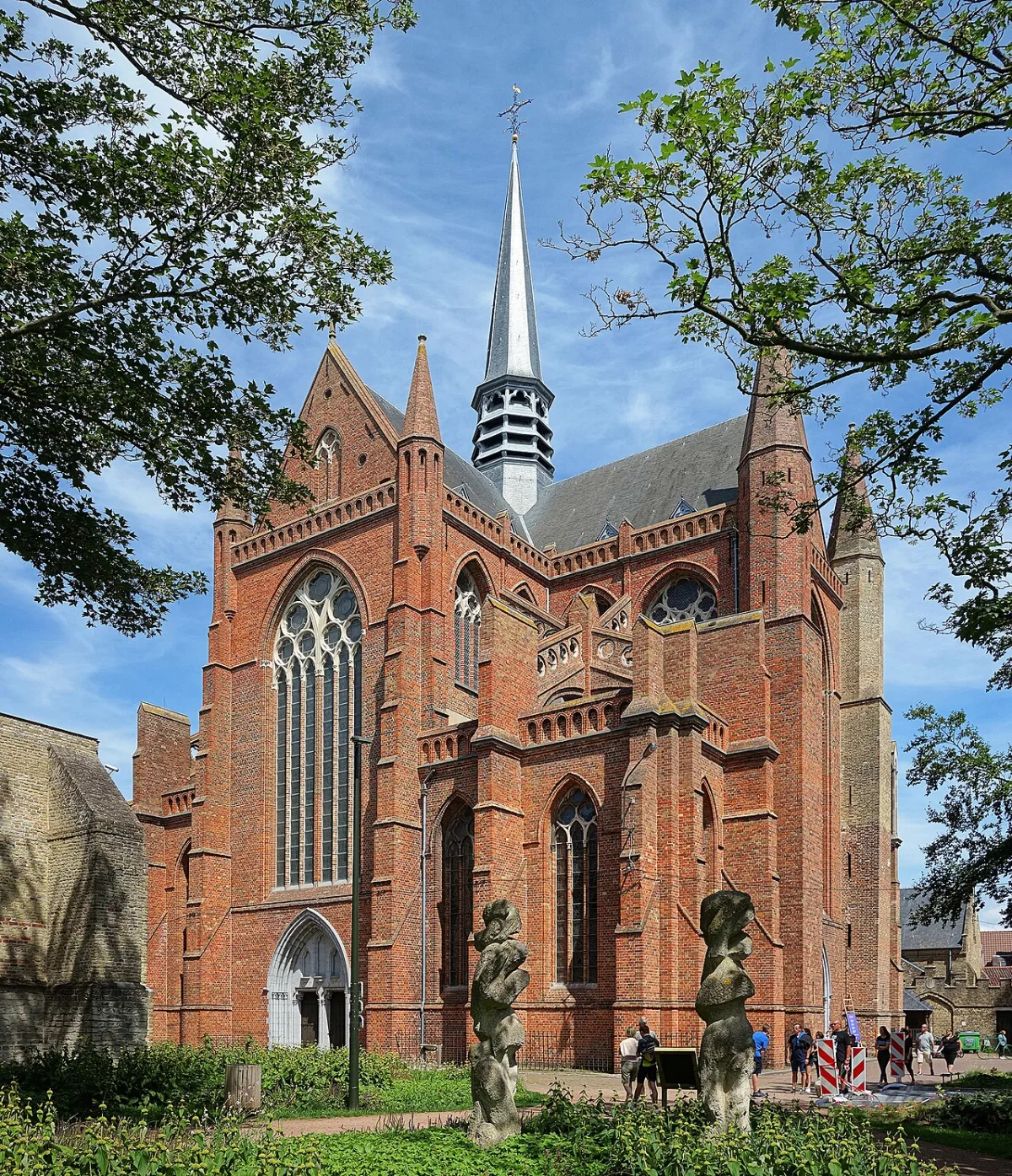 Sint-Walburgakerk, Veurne