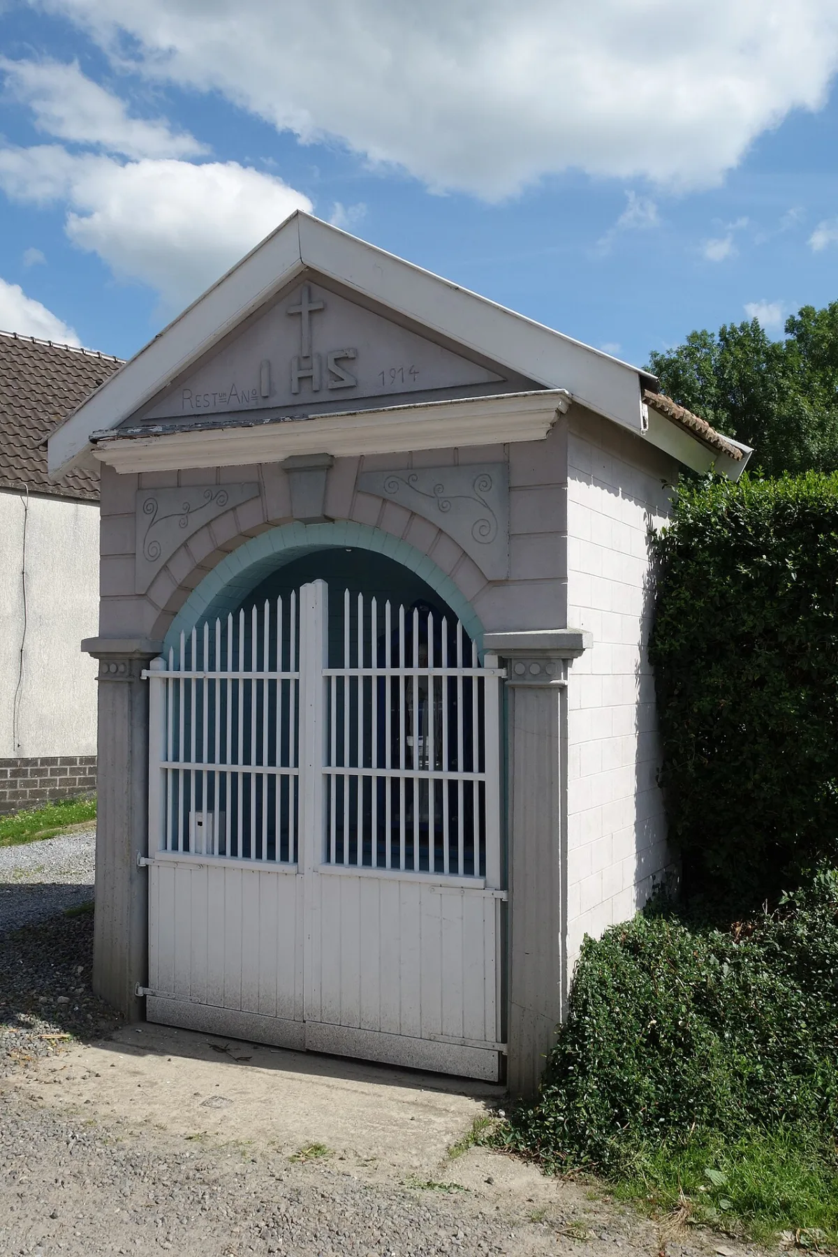 Mariakapel Schophem, Voeren