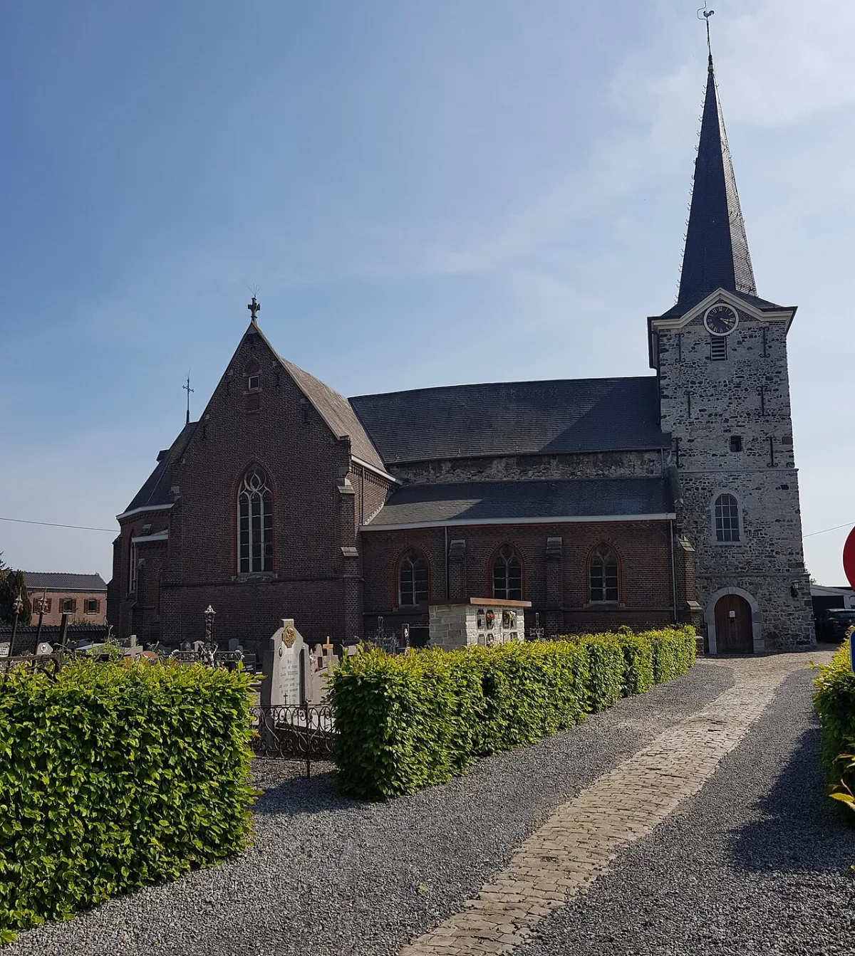 Onze-Lieve-Vrouw-Ten-Hemel-Opnemingskerk, Voeren