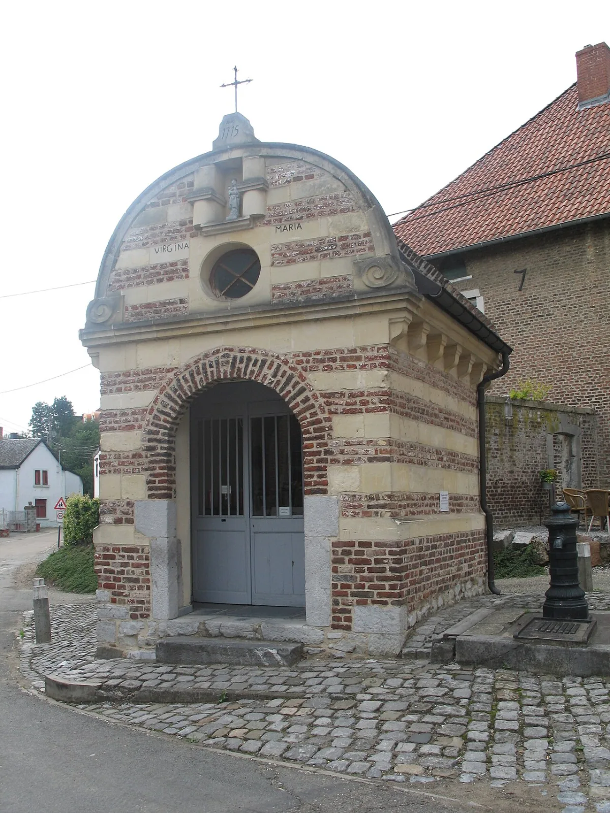 Onze-Lieve-Vrouwekapel, Voeren