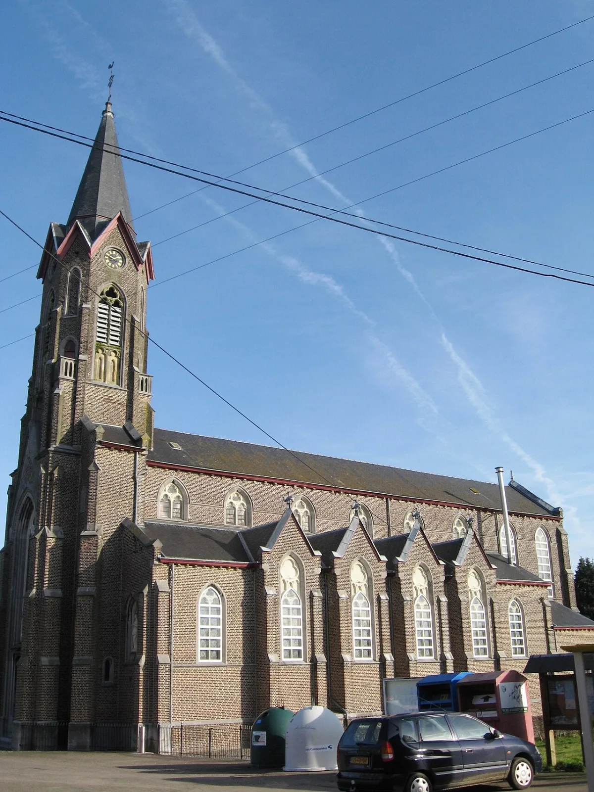 Sint-Heribertuskerk, Voeren