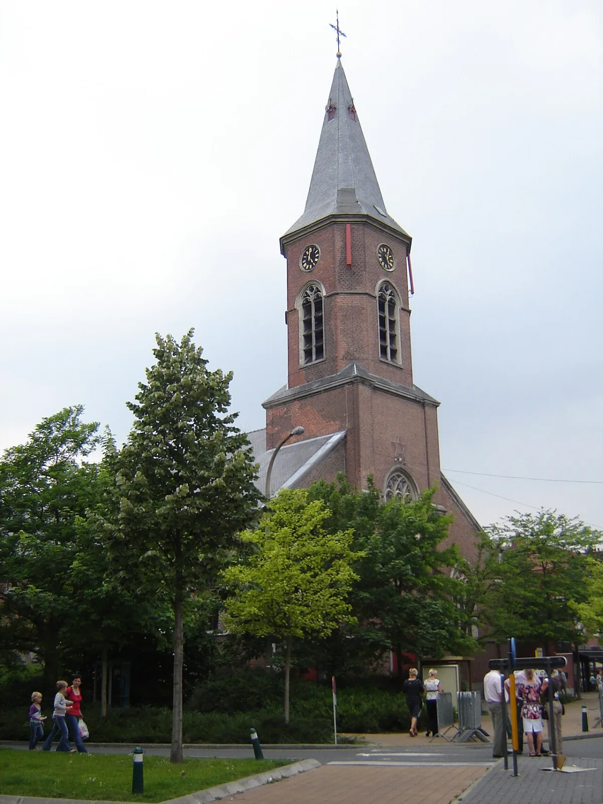 Sint-Amanduskerk, Wevelgem