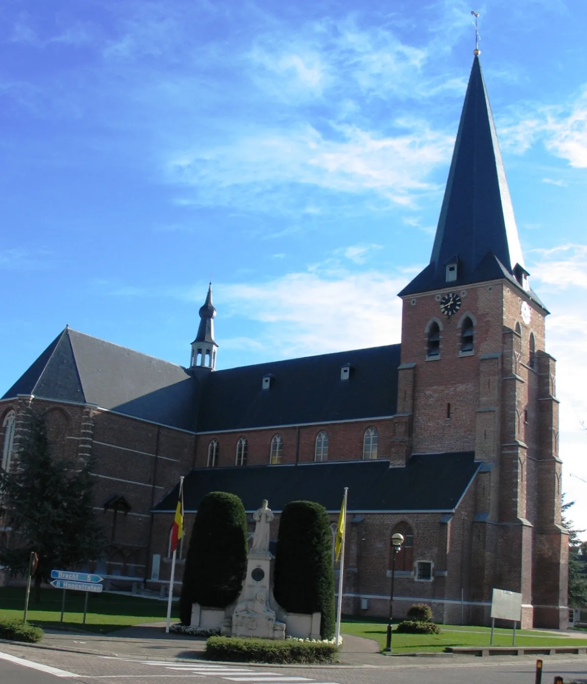 Sint-Petrus-en-Pauluskerk, Wuustwezel