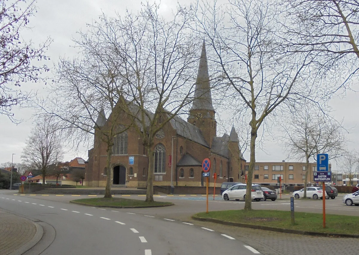 Sint-Petrus- en Pauluskerk, Zulte