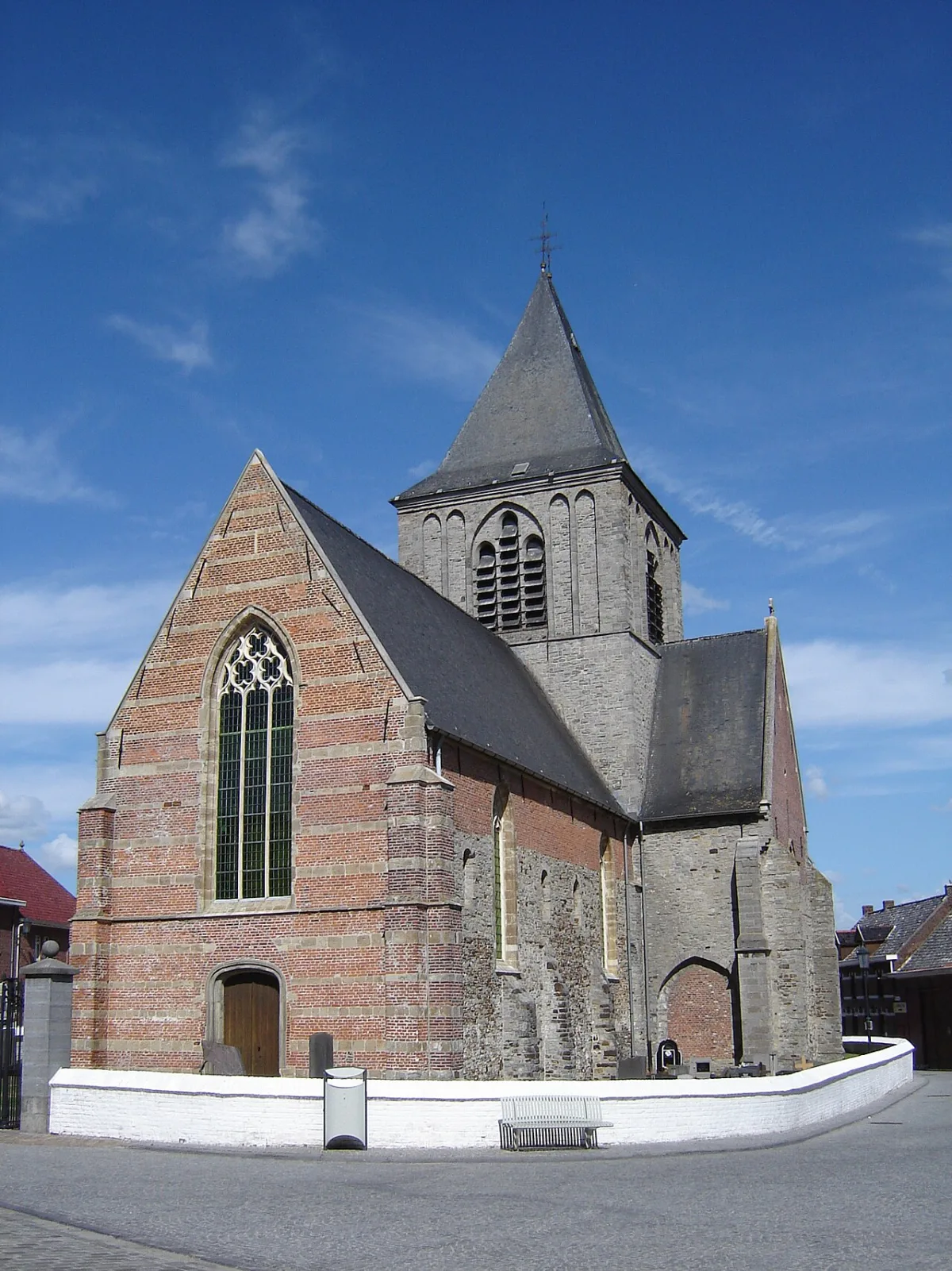 Onze-Lieve-Vrouwkerk, Zwalm