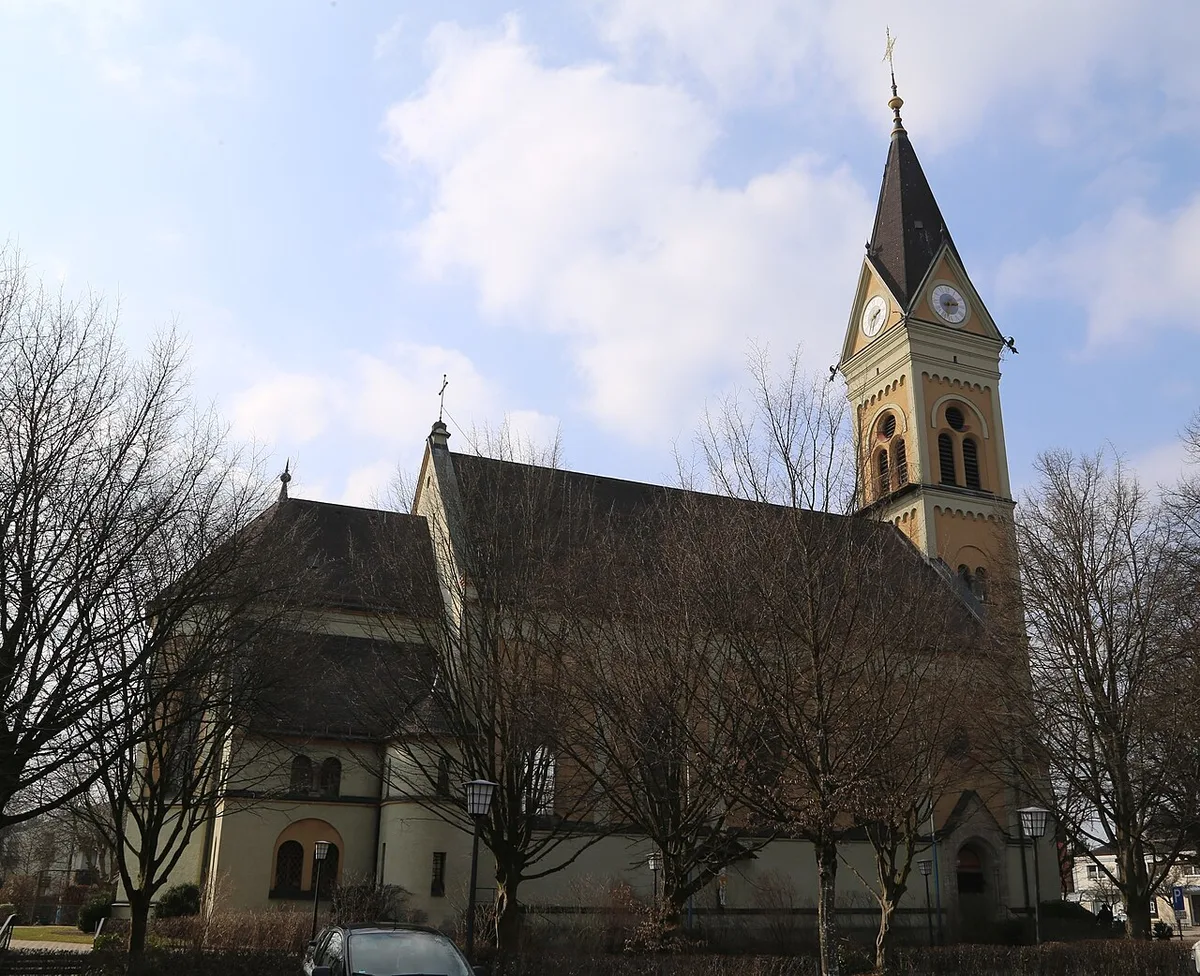 St. Georg, Stephanskirchen