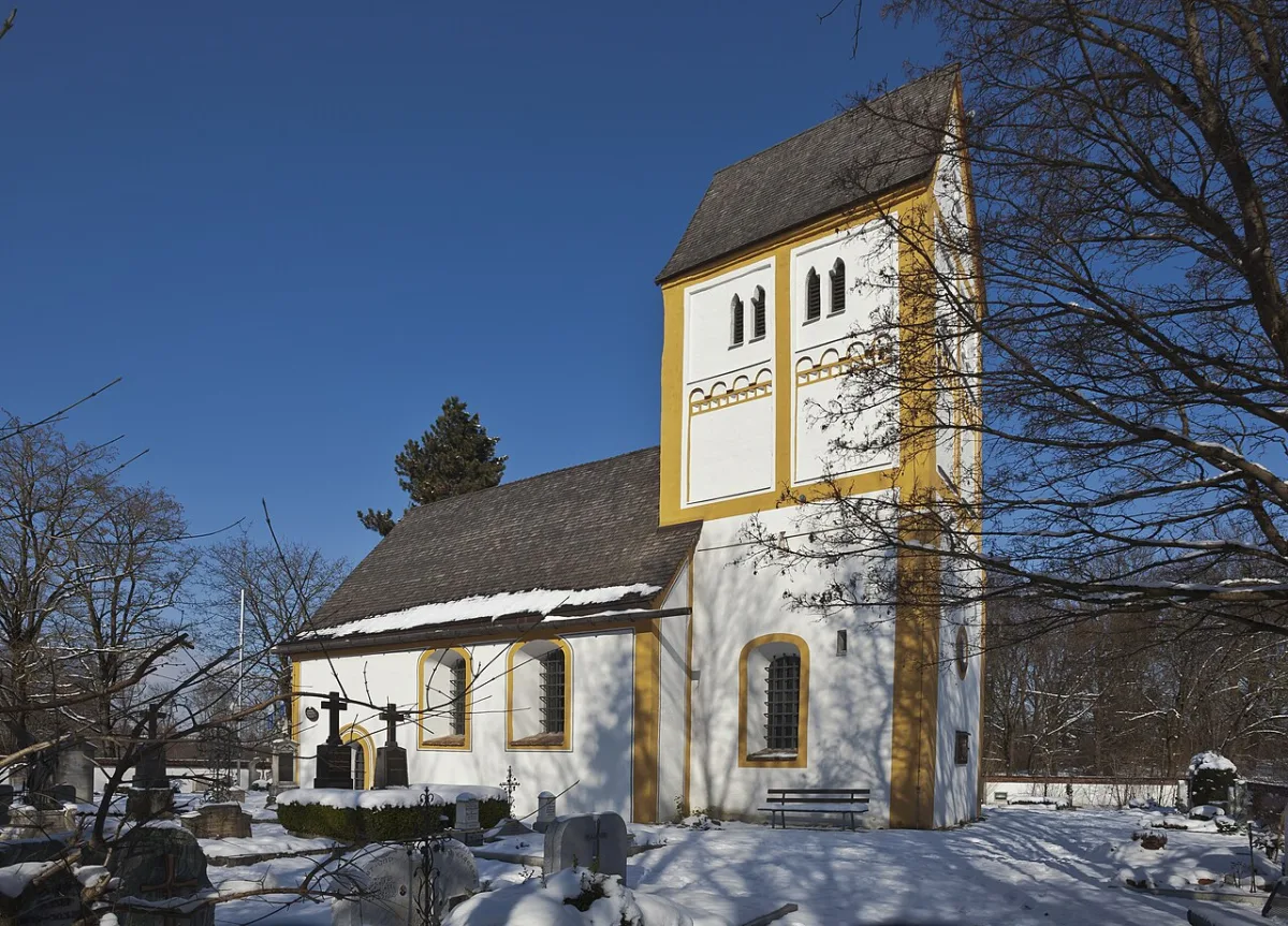 Heilig-Kreuz-Kirche Fröttmaning, München