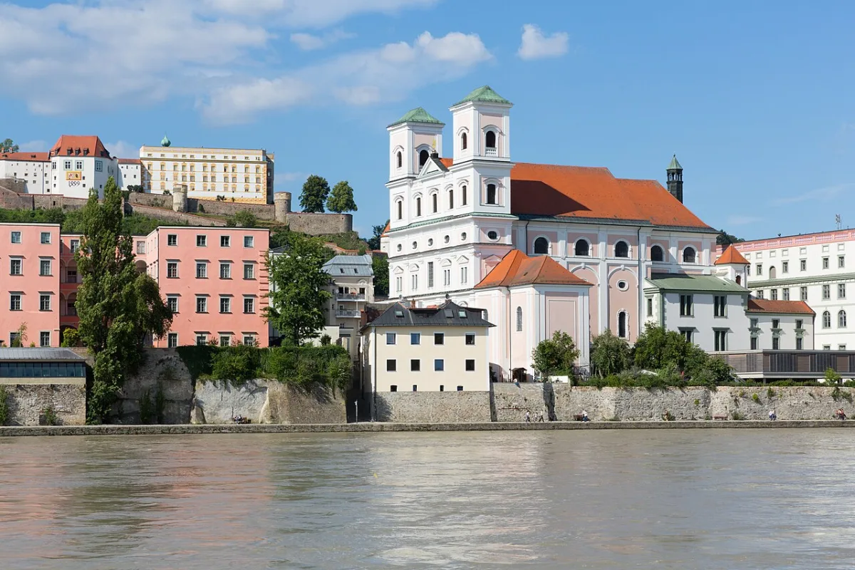 St. Michael, Passau