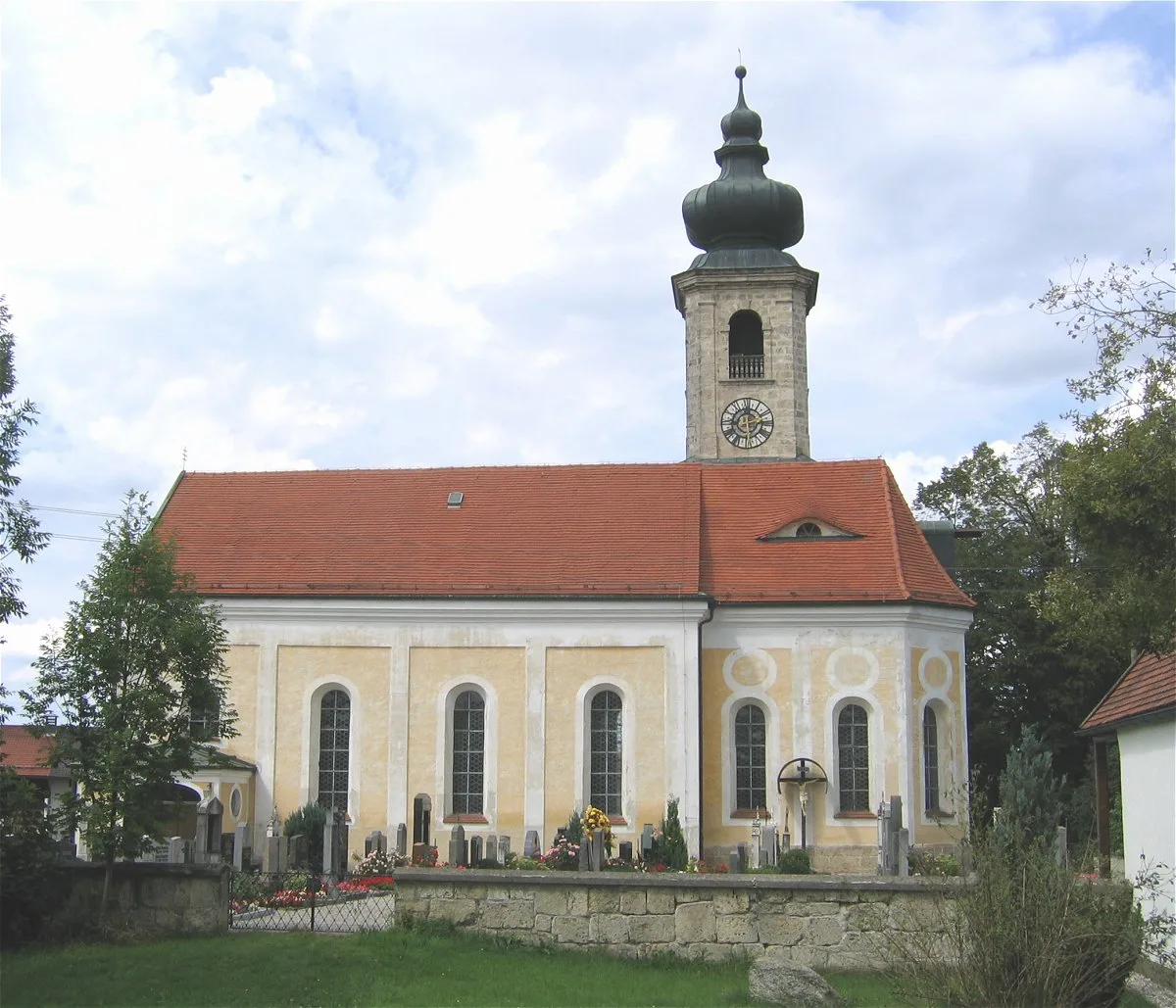 St. Johann Baptist, Valley