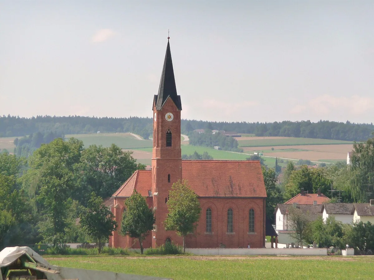 St. Mauritius, Landau a.d.Isar