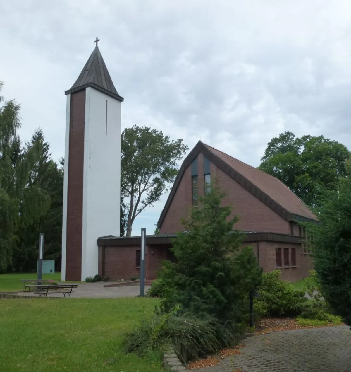 Katholische Pfarrkirche St. Antonius von Padua, Bützow
