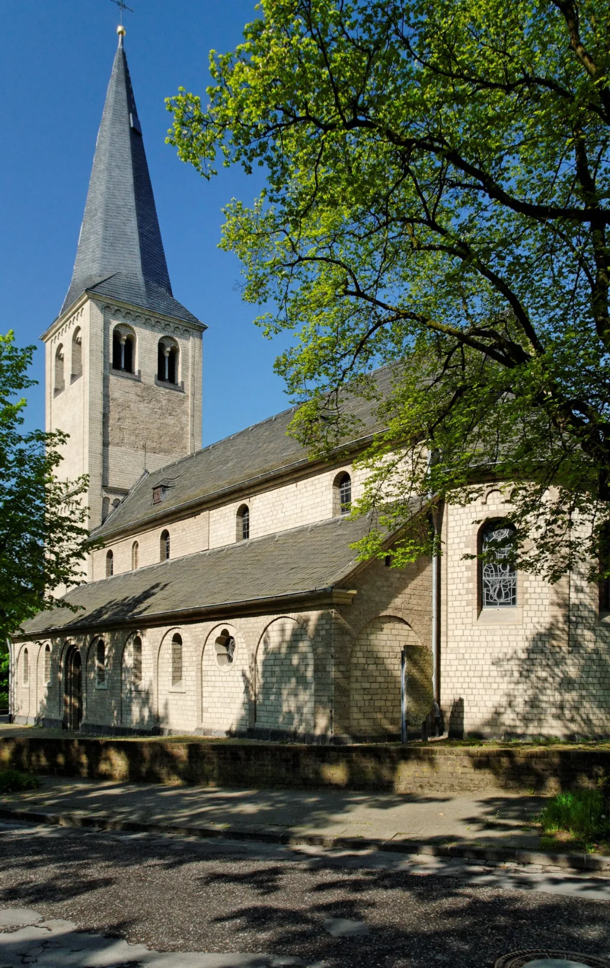 St. Hubertus, Düsseldorf