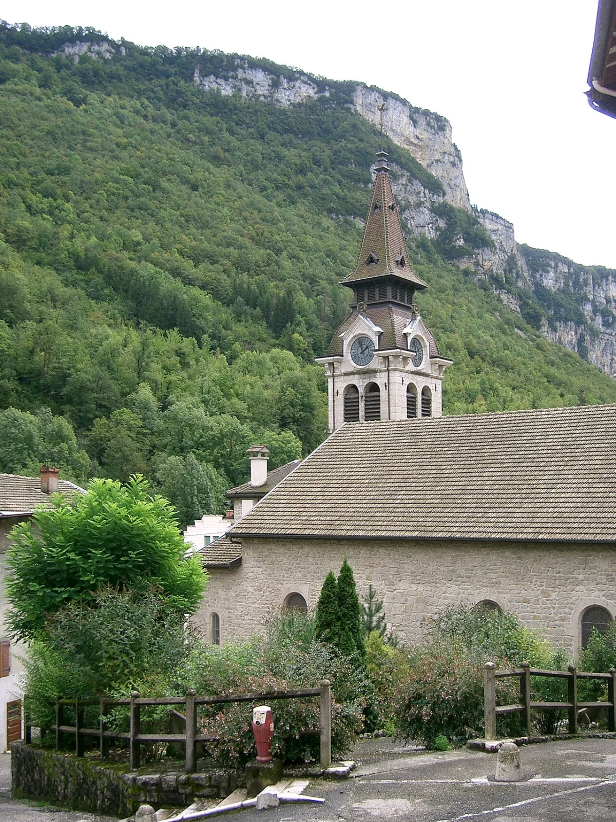 Saint André, Tenay