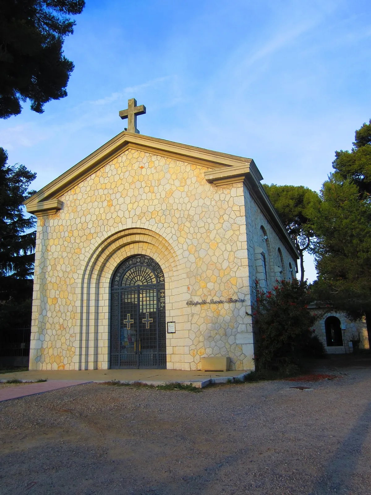 Église Sainte-Thérèse, Antibes-Juan-Les-Pins