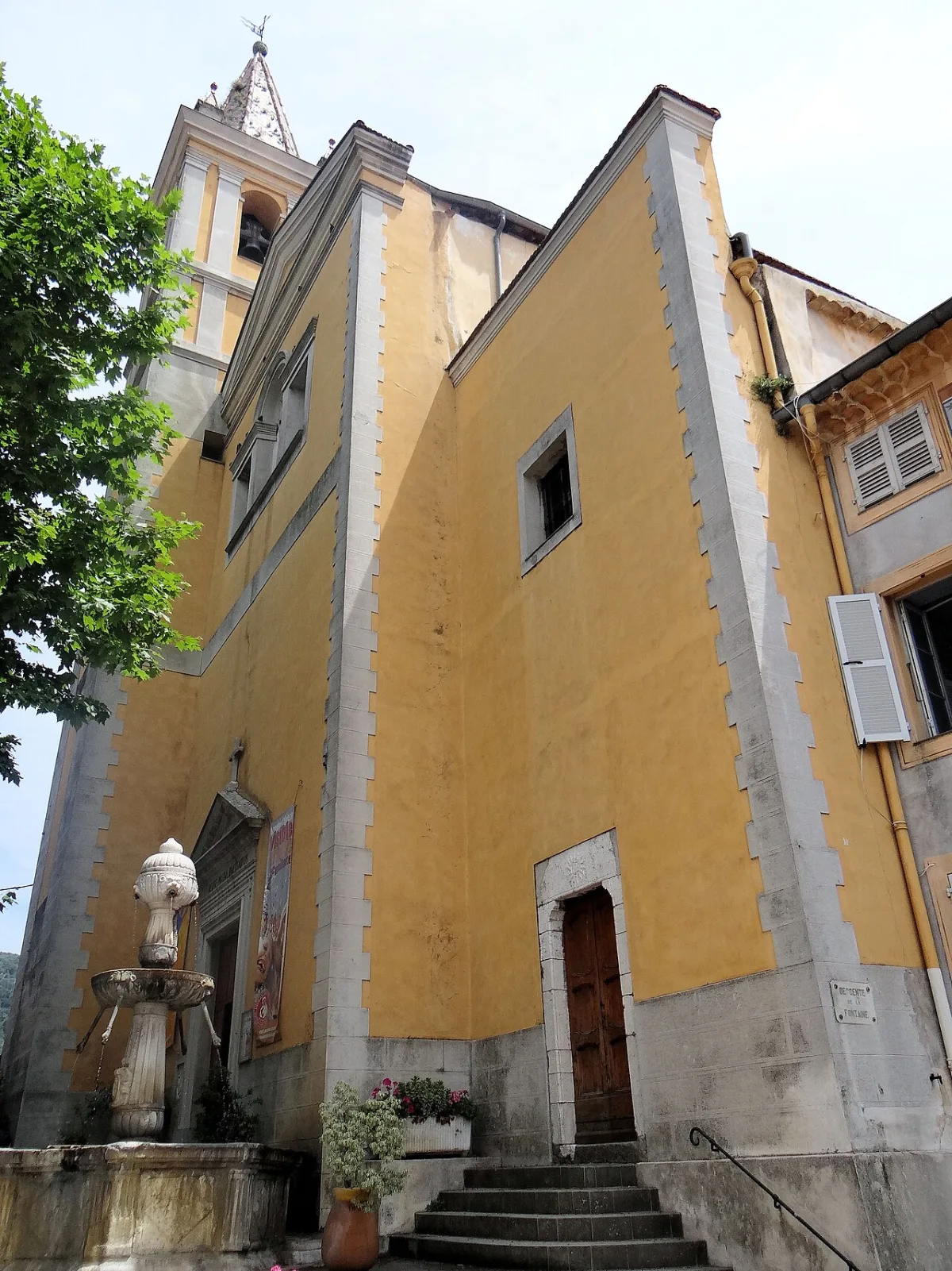 Église Sainte-Marie-Madeleine, Contes