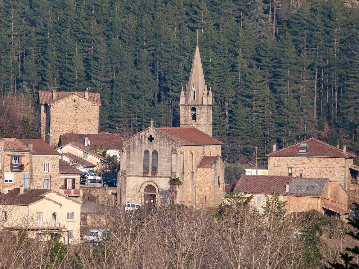 Église Saint-Pierre aux Liens d'Ucel, Ucel
