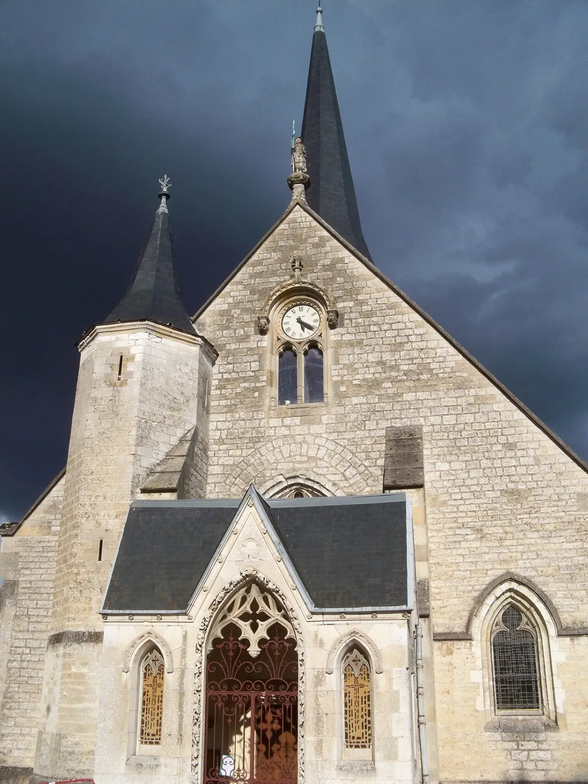 Saint Julien de Brioude, Saint Julien Les Villas