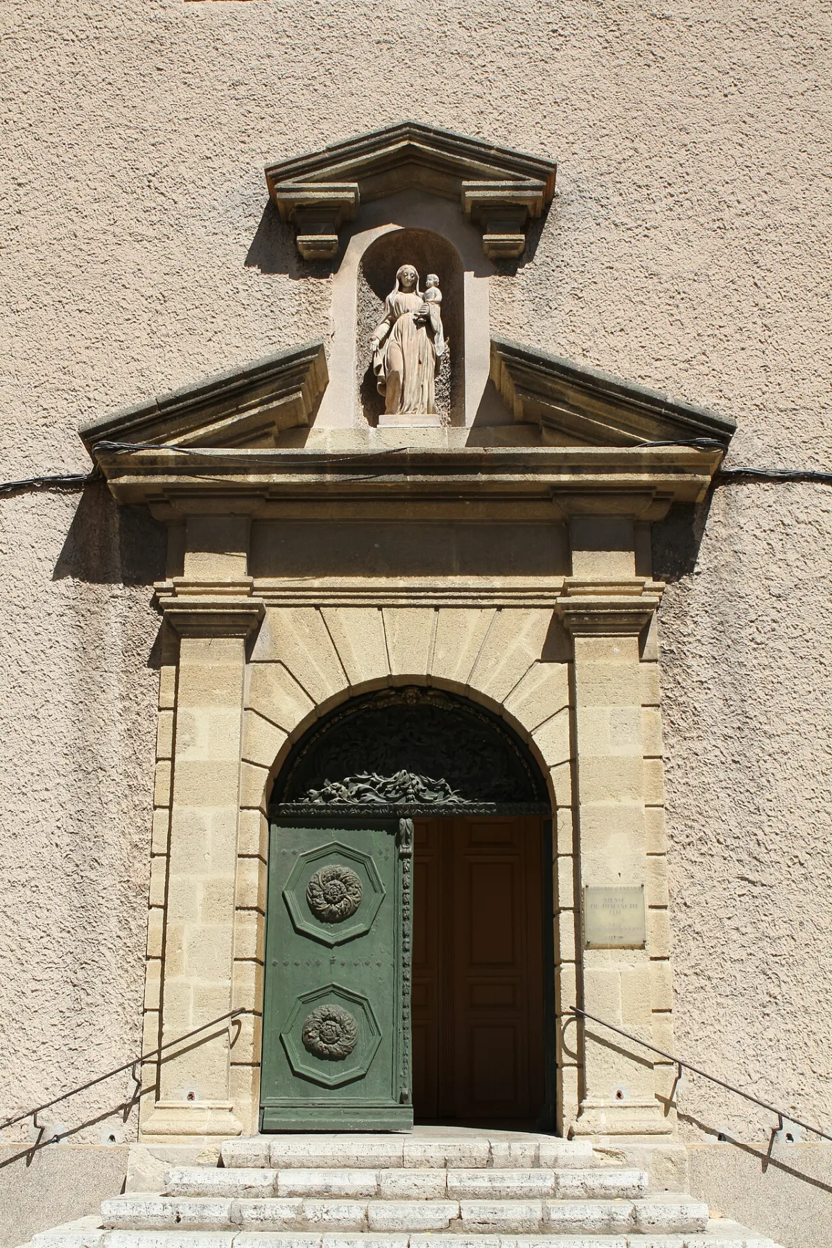 Église Saint-Julien, Eguilles