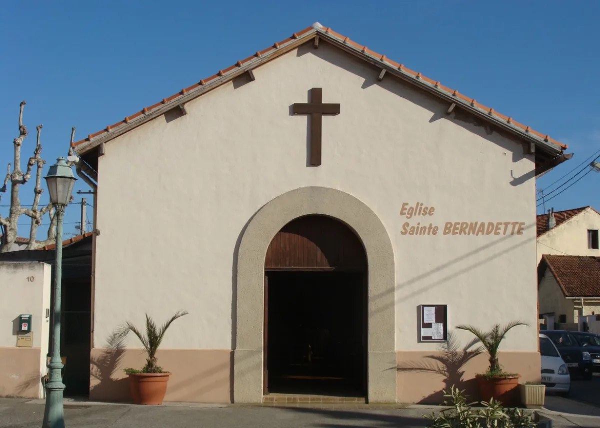 Église Sainte-Bernadette (Beaumont), Marseille