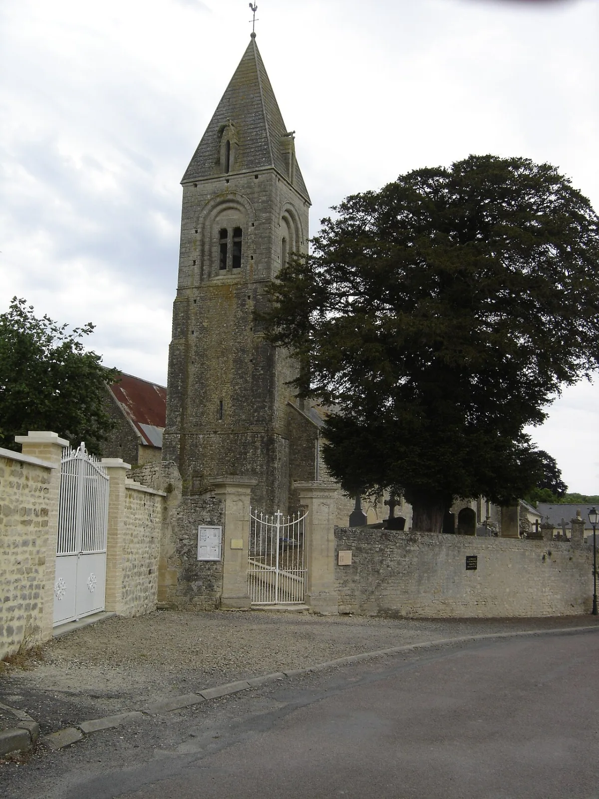 Saint Pierre, Le Manoir