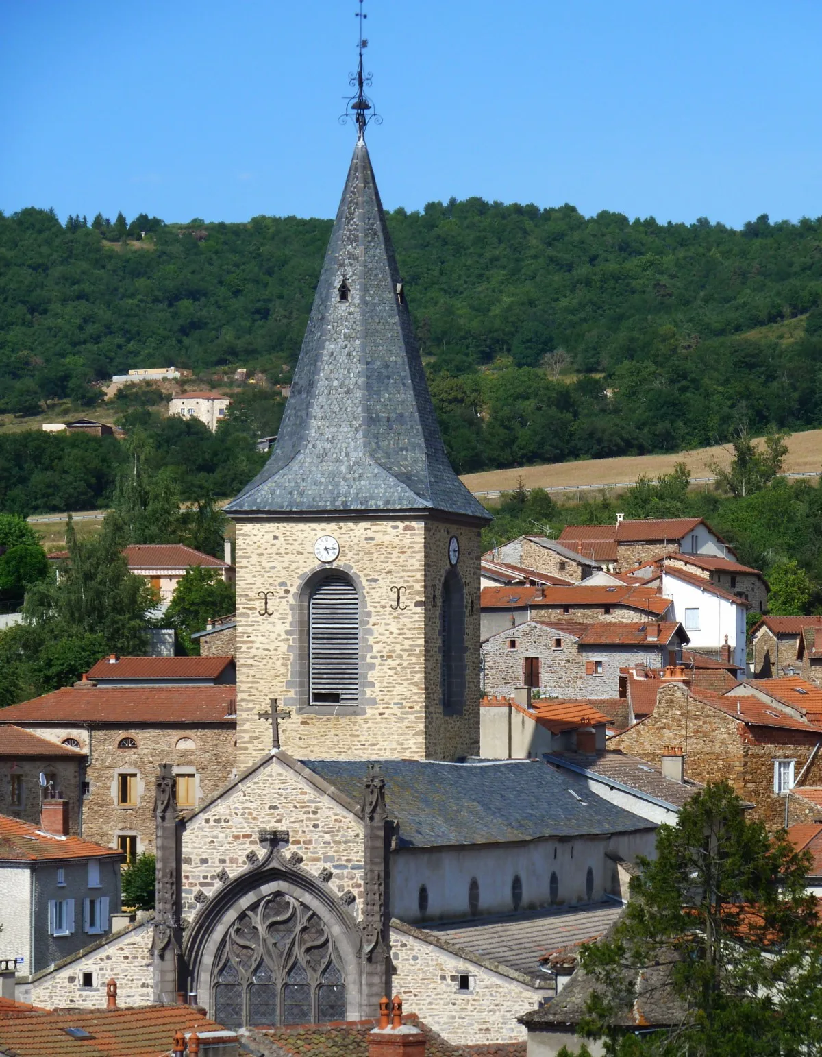 Église Saint-André de MASSIAC, Massiac