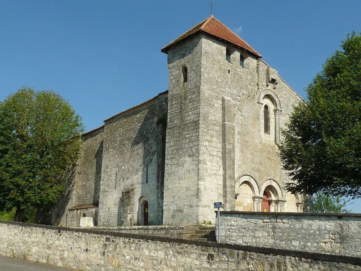 Touvre : Sainte-Madeleine, Touvre