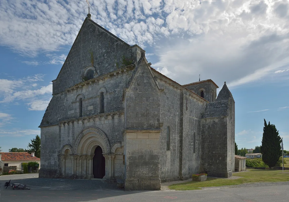 Saint Pierre, Ecurat