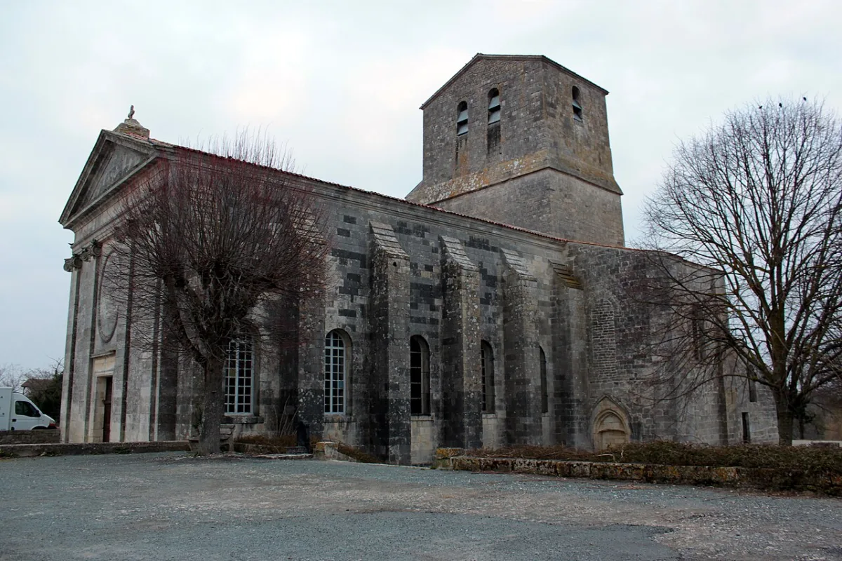 Église Saint Pierre (Soubise), Soubise