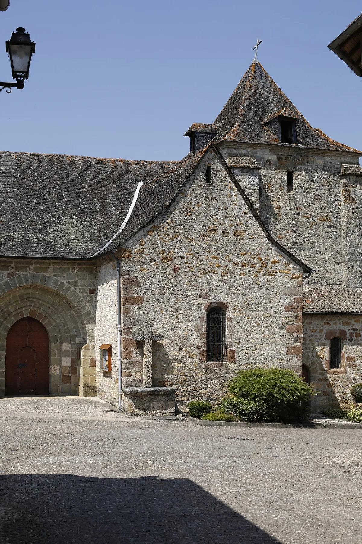 Église Saint-Saturnin (Saint-Cernin de Larche), Saint-Cernin-De-Larche