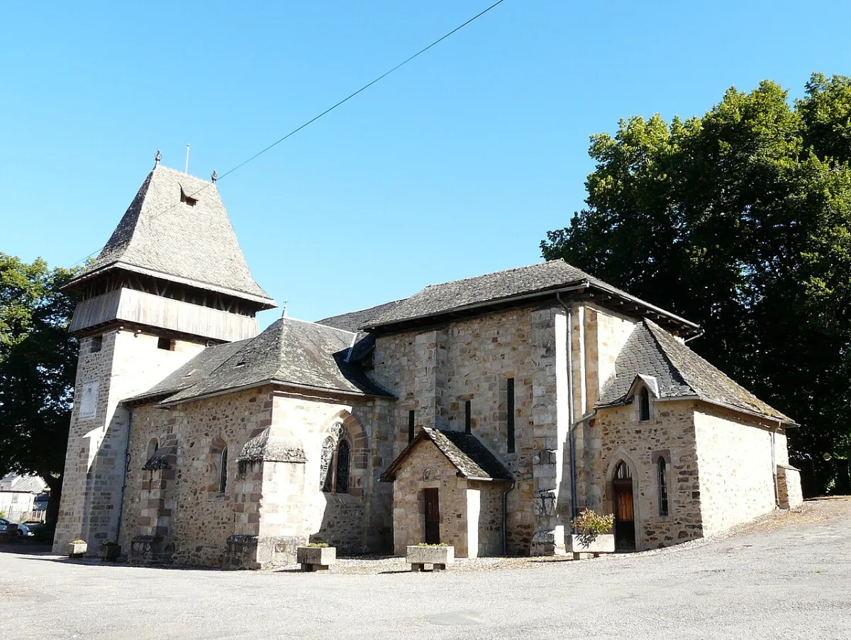 Église Saint-Amand (SAINT-CHAMANT), Saint-Chamant