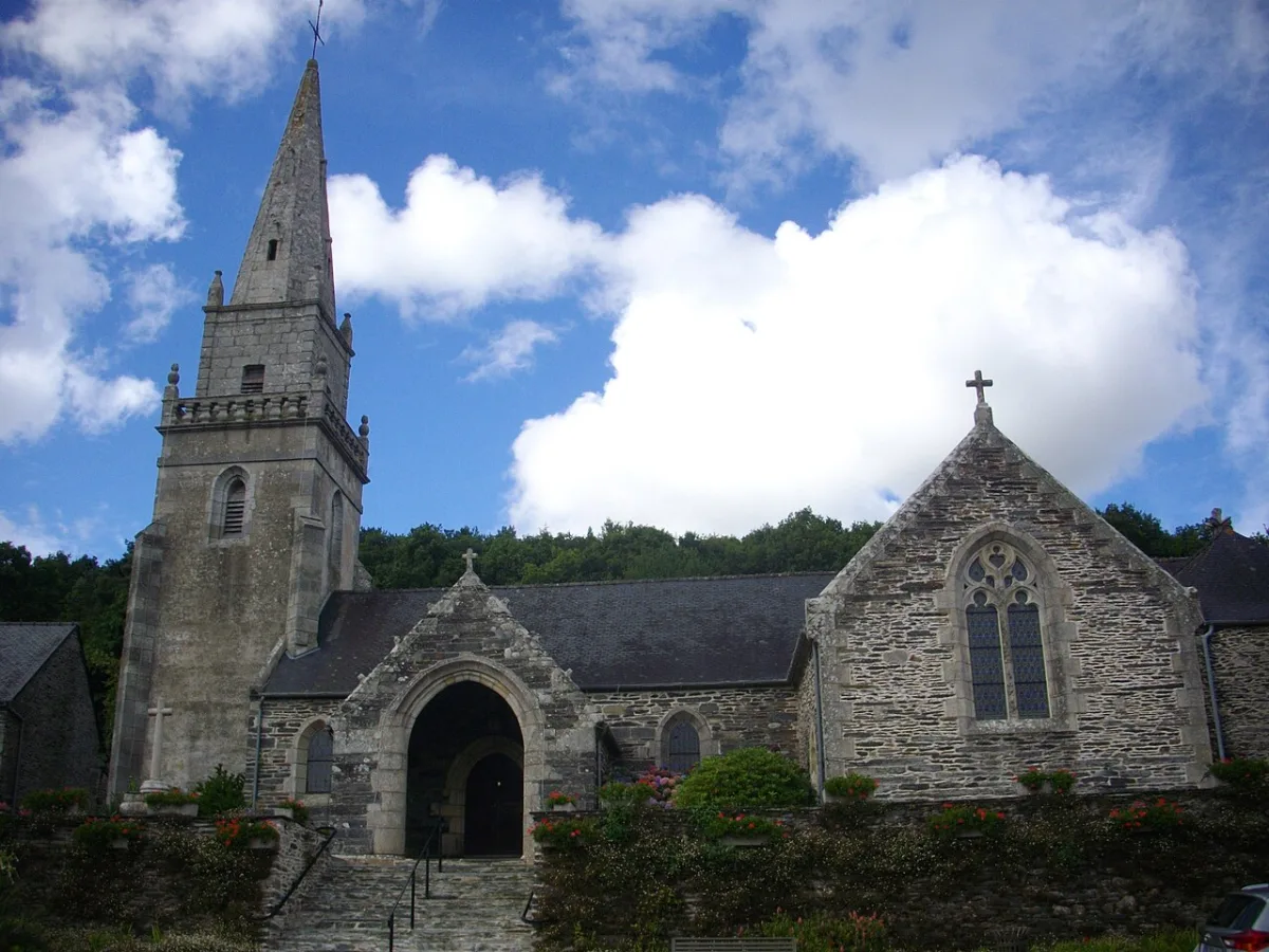 La Sainte Vierge, Caurel