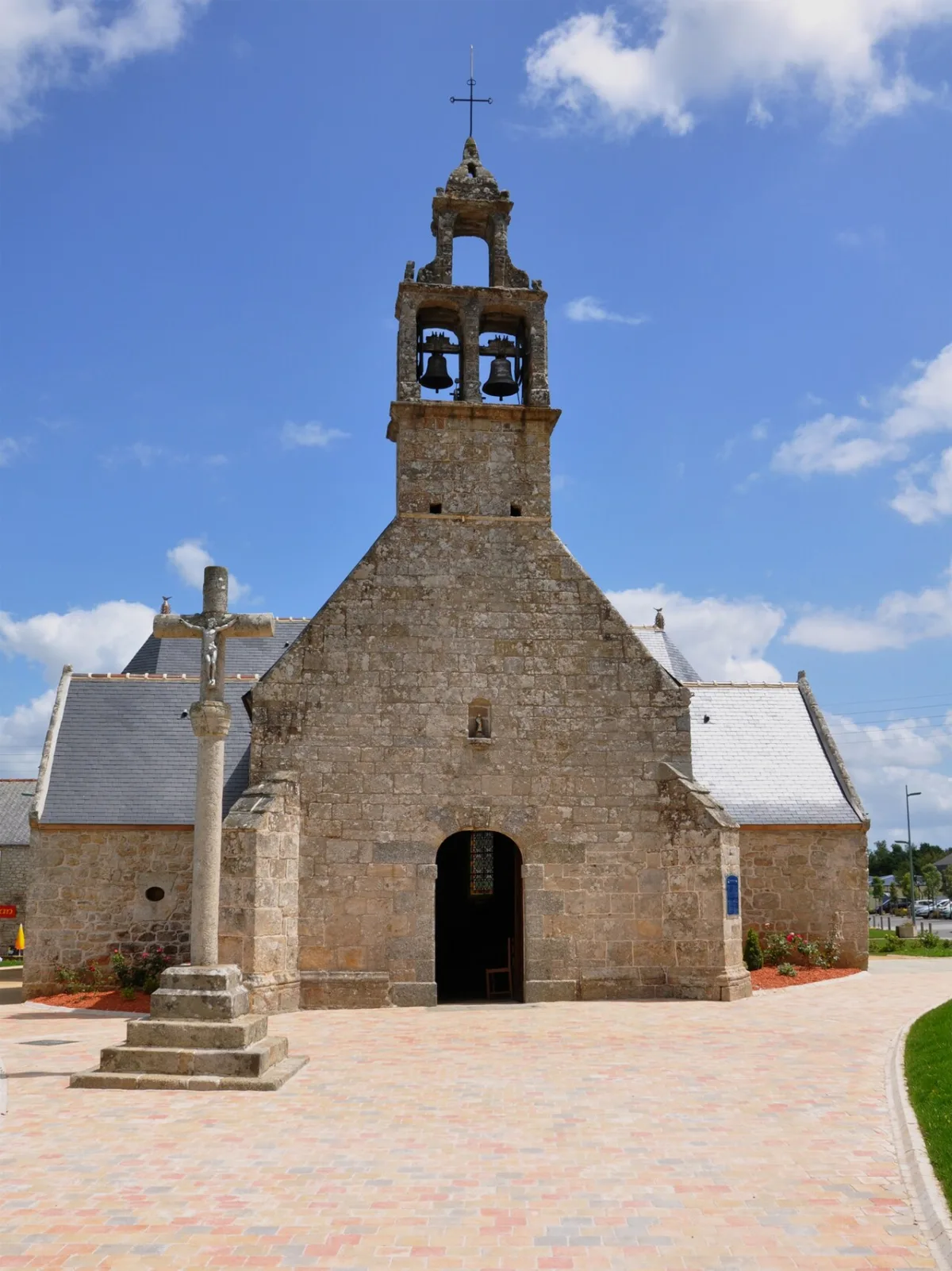 Église Saint Tugdual (Pabu), Pabu