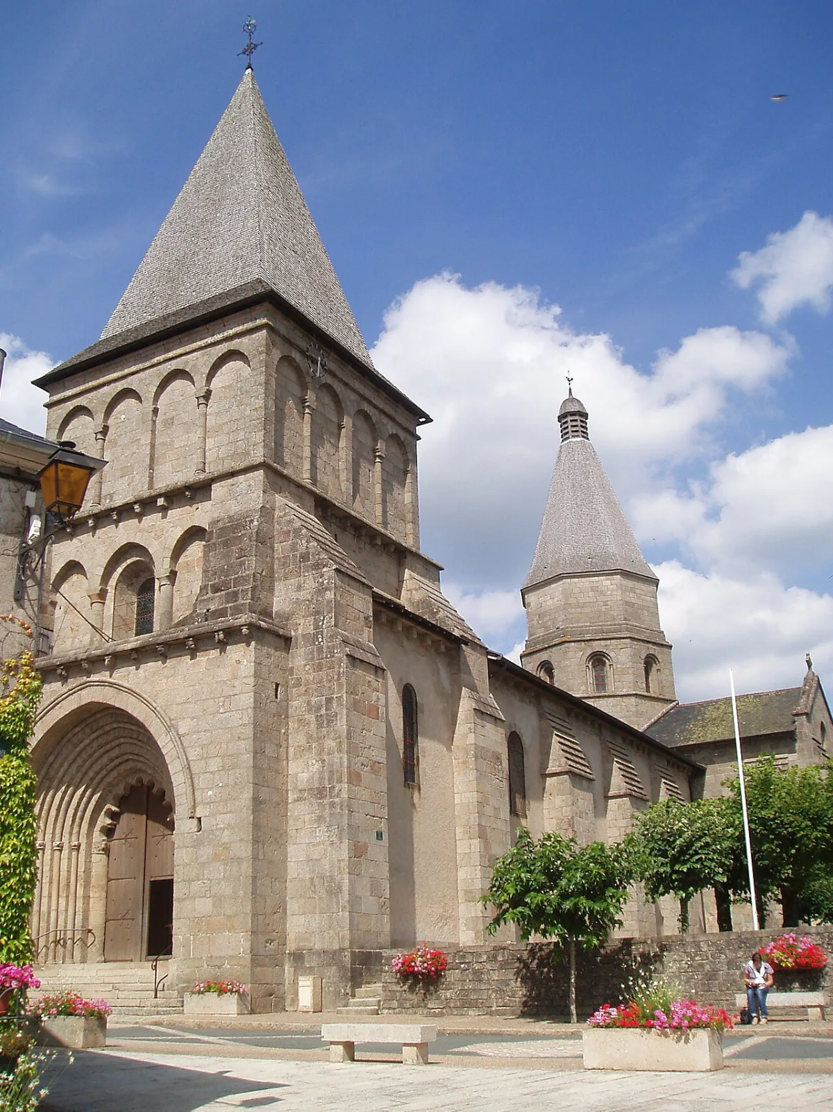 Église à Bénévent l'Abbaye, Benevent L'Abbaye