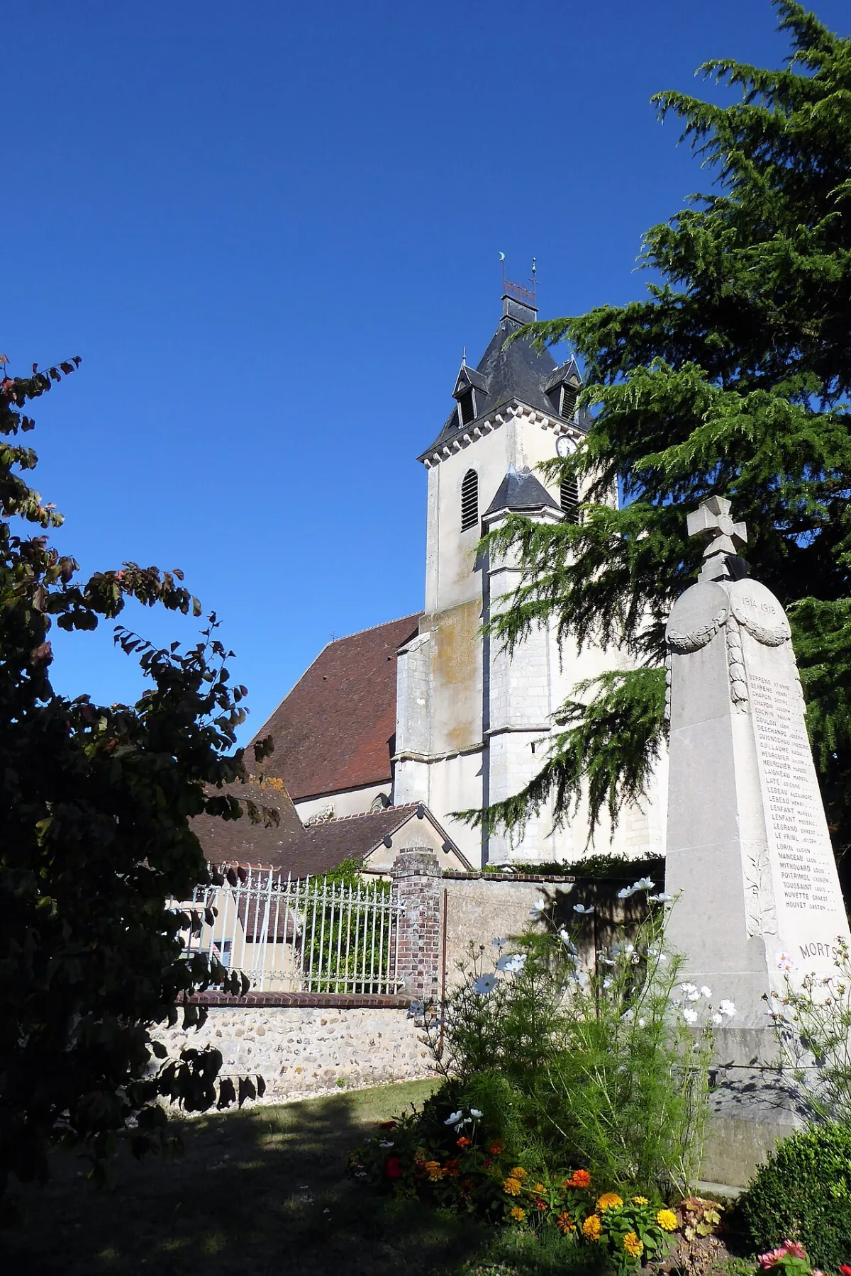 Saint Hilaire, Thivars