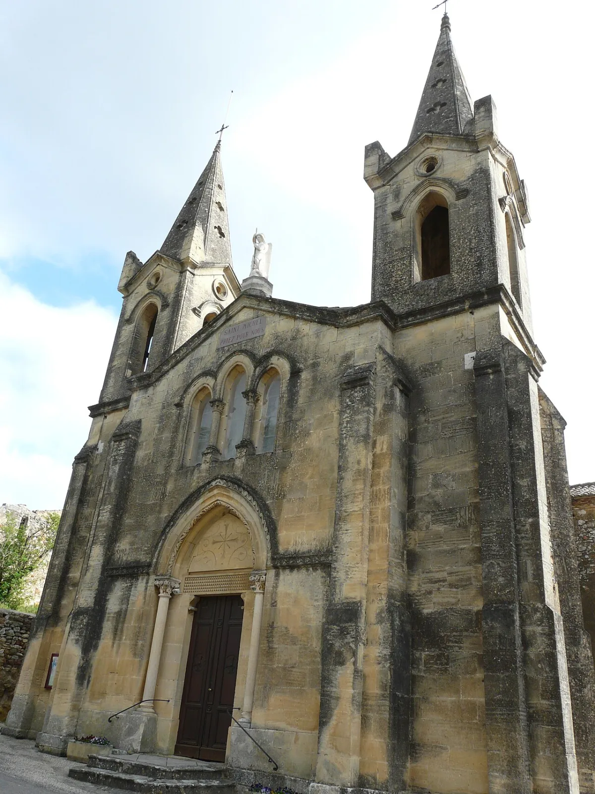 Eglise Saint Michel, Pougnadoresse