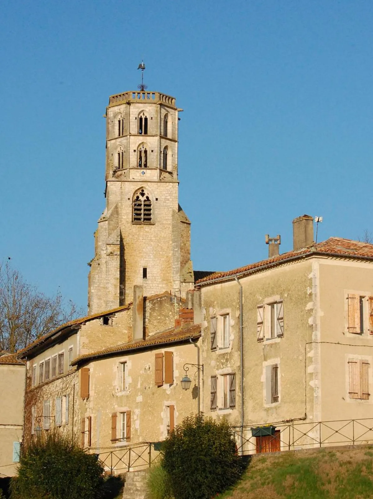 Église St Michel de MAUVEZIN, Mauvezin