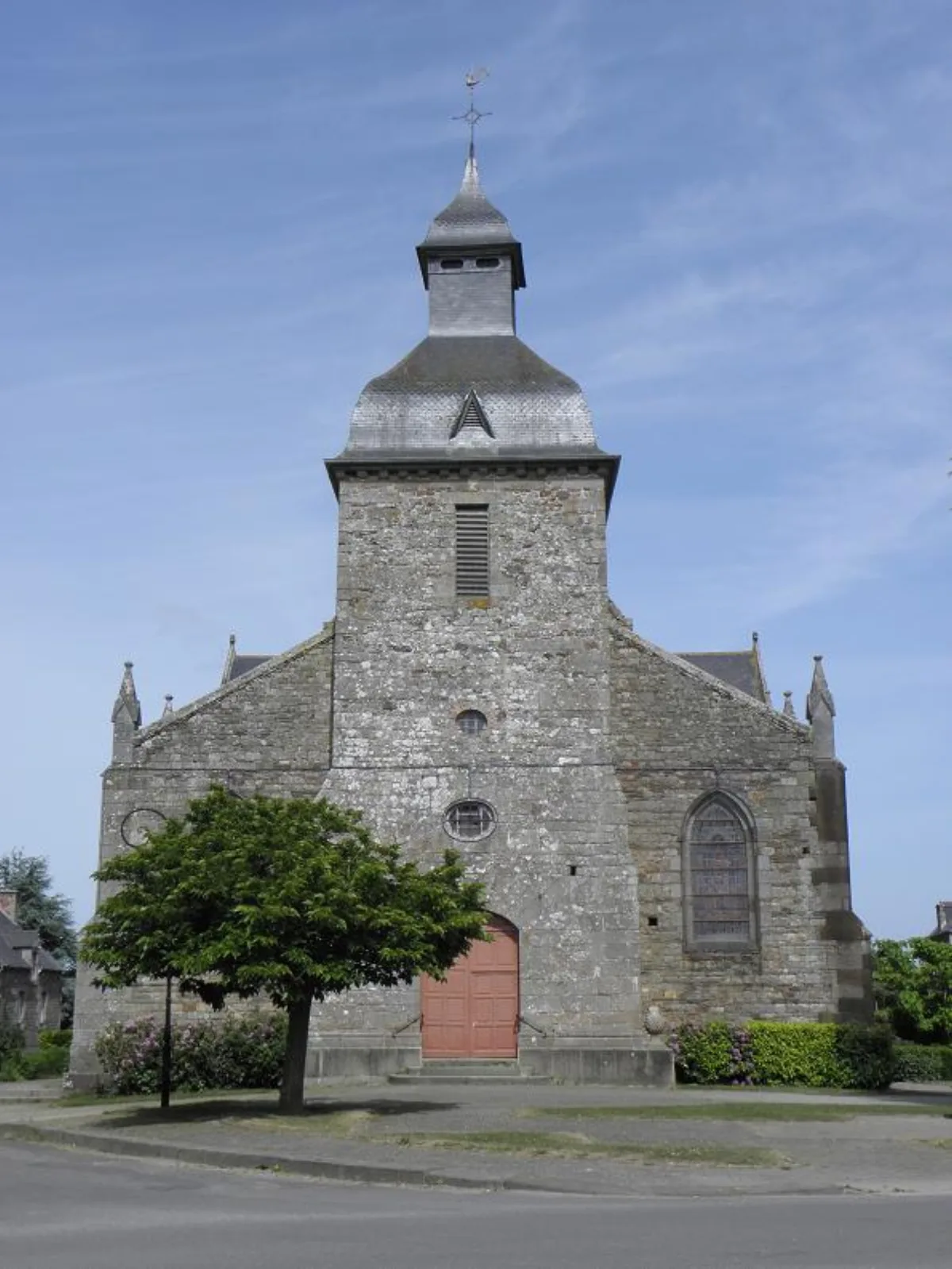 Église Saint Pierre et Saint Paul, Baguer Morvan