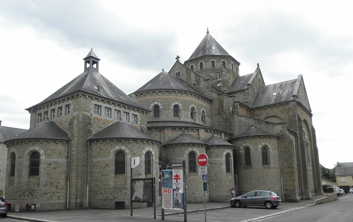 Notre Dame de Bonabry, Fougeres