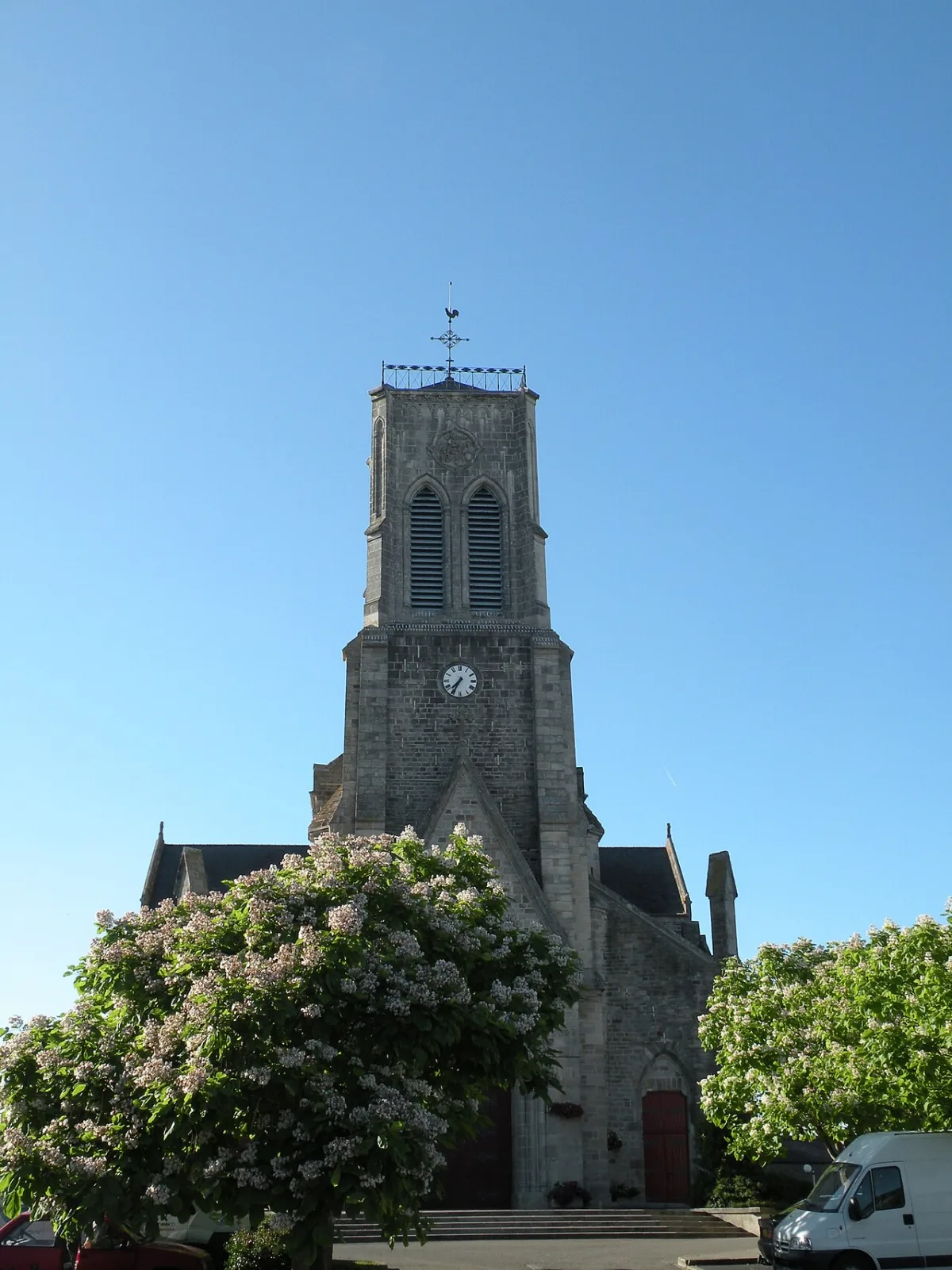 Église Saint-Nicolas, Pipriac