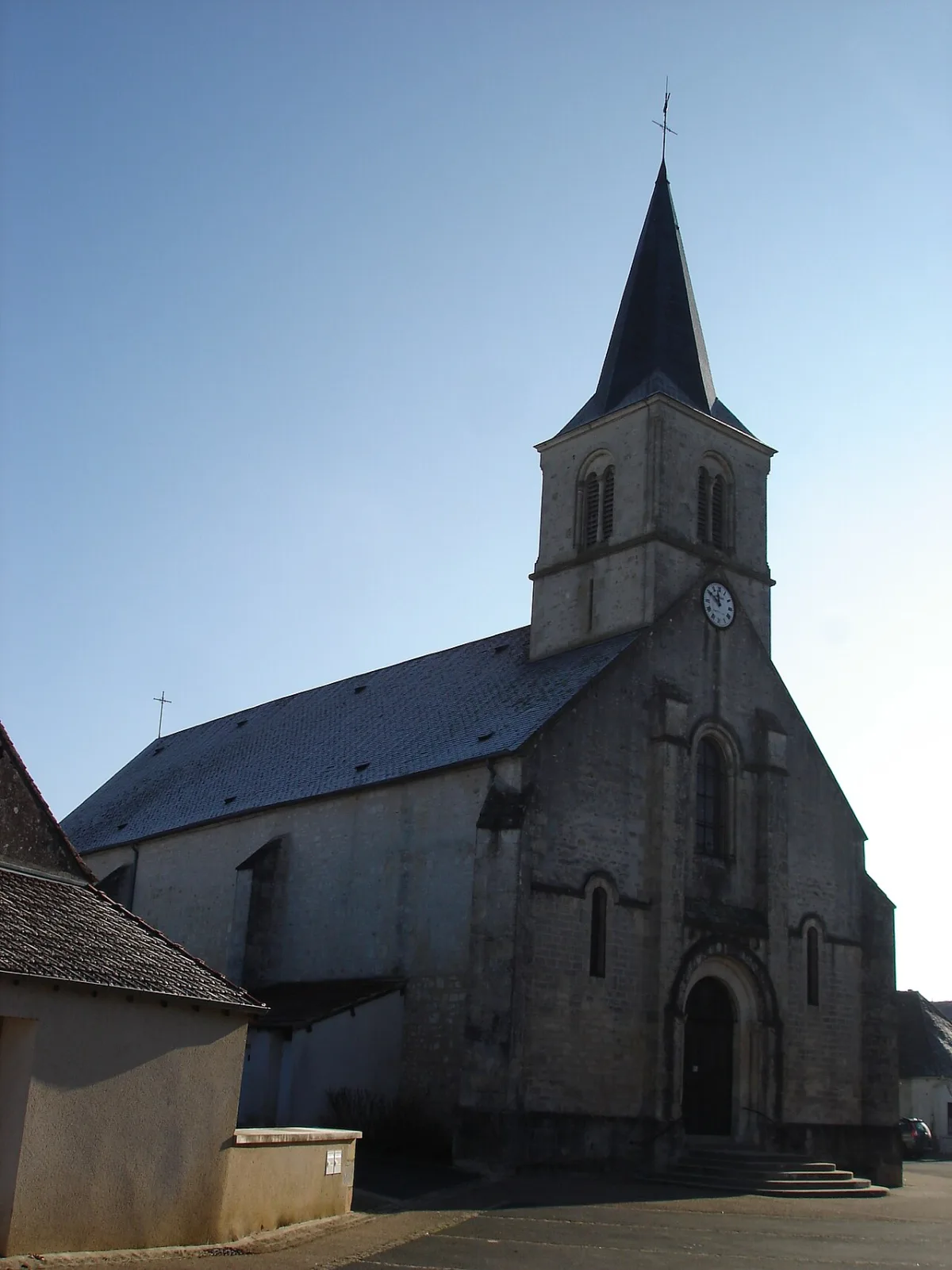 Église St Août, Saint-Août