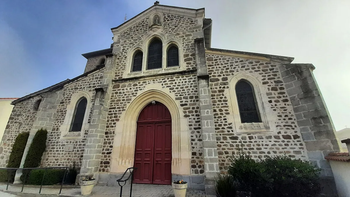 Église Saint Léger (Aveizieux), Aveizieux