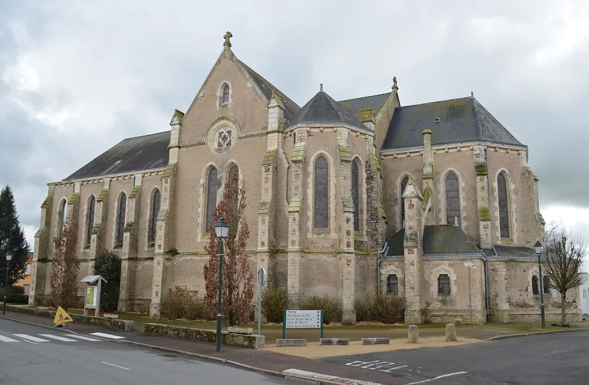 Église de St Etienne de Mer Morte, Saint Etienne De Mer Morte