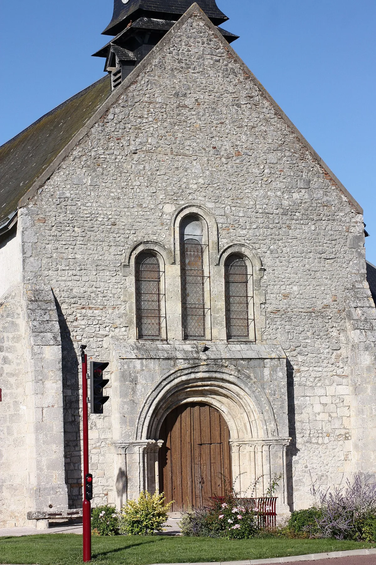 Saint Pierre, Jouy Le Potier