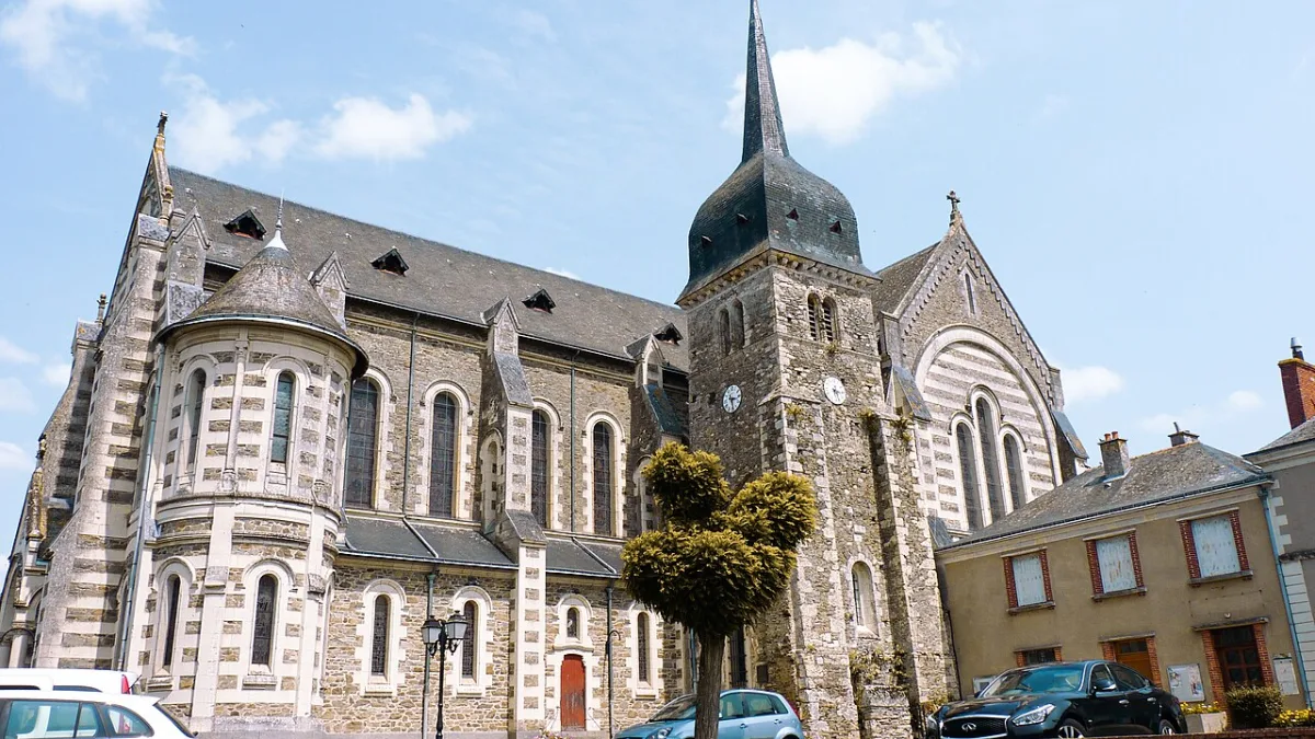 Saint-Pierre de Chanzeaux, Chemillé-En-Anjou