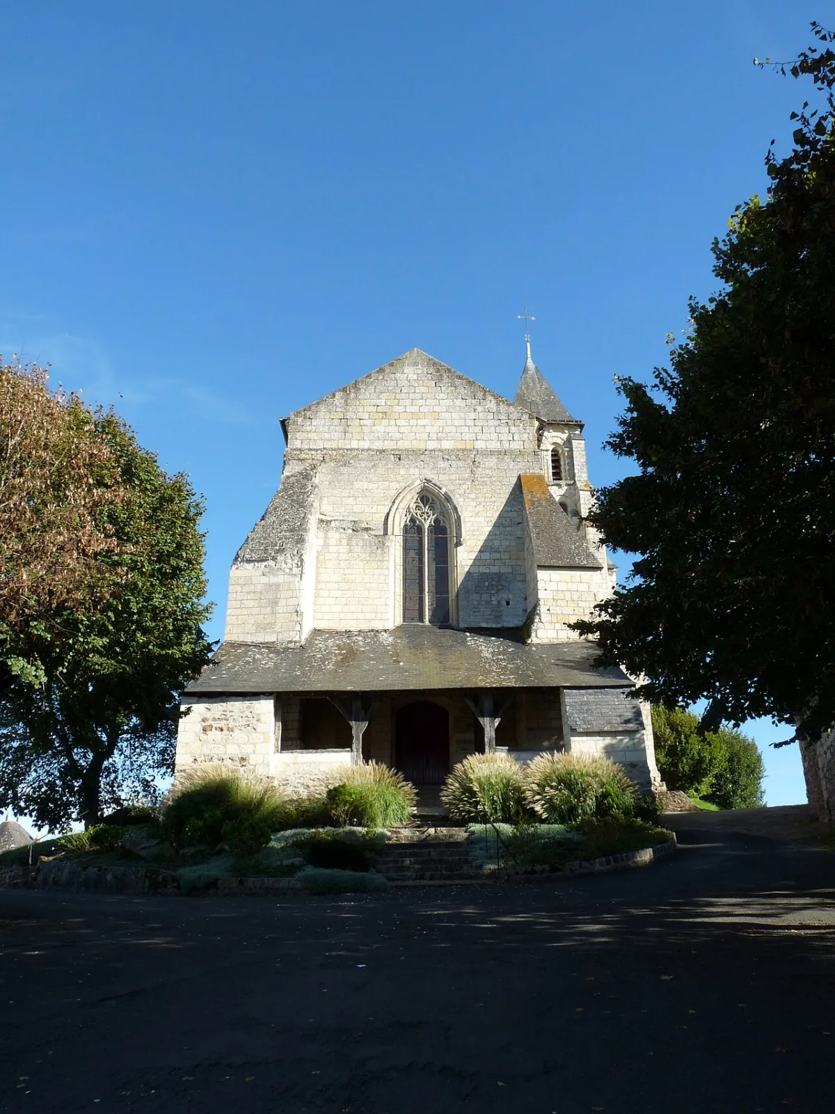 Saint-Vétérin, Gennes