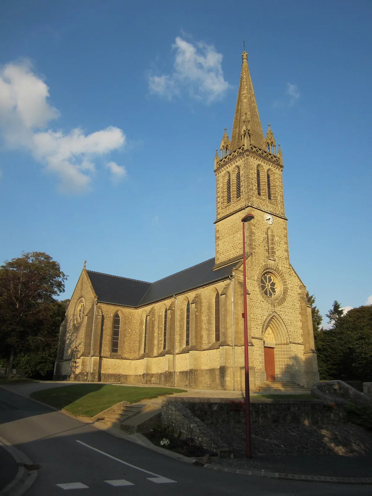 Église Saint-Joseph (Saint-Joseph), Saint-Joseph