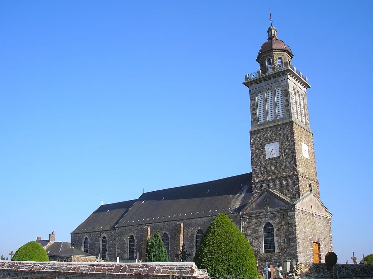 Église Saint Amand (Saint Amand), Saint Amand