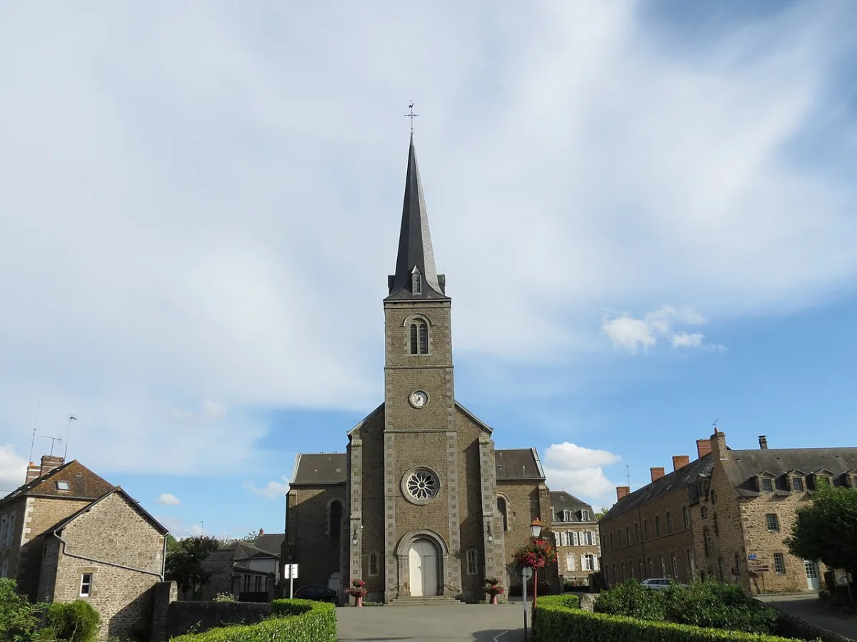 Eglise St Fraimbault, Lassay Les Chateaux